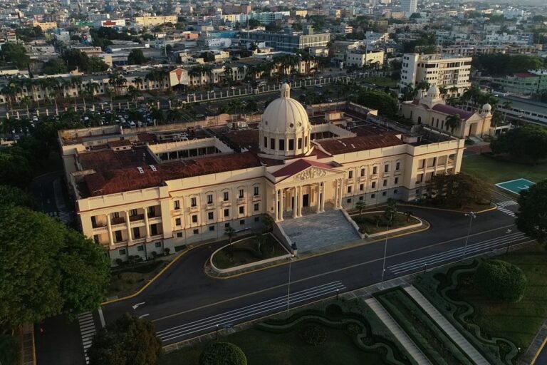 Abinader cambió funcionarios buscando dar giro al Gobierno