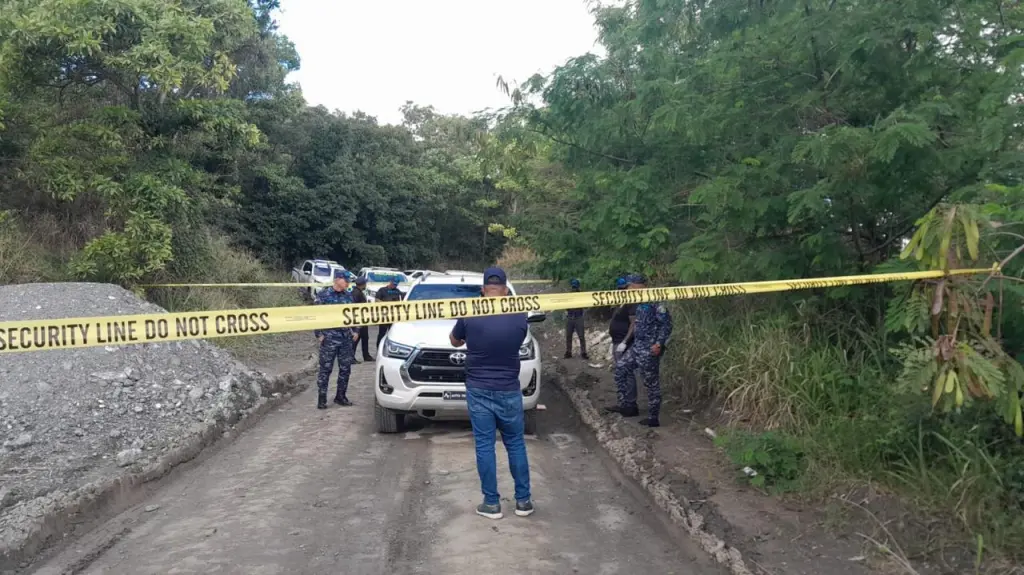 Policía recupera vehículo de la pareja ultimada en Tireo, Constanza