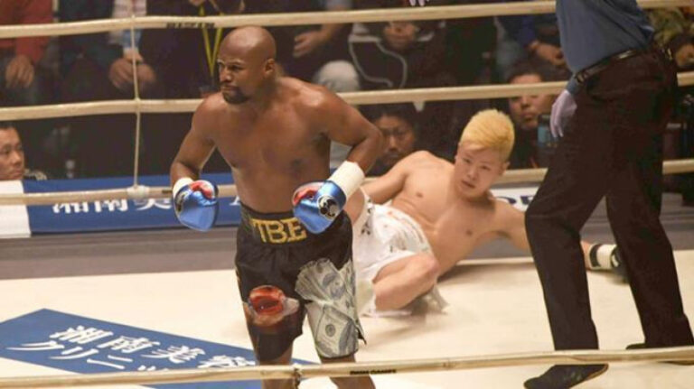 Floyd Mayweather anuncia su regreso a las peleas profesionales