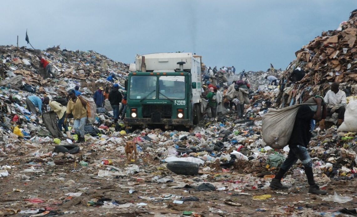 El historial de anuncios de cierre técnico del veredero de Duquesa que no termina de cuajar