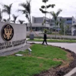 Agente encubierto grabó a supervisor de la DEA que le entregó visa en un parqueo por US$10,000