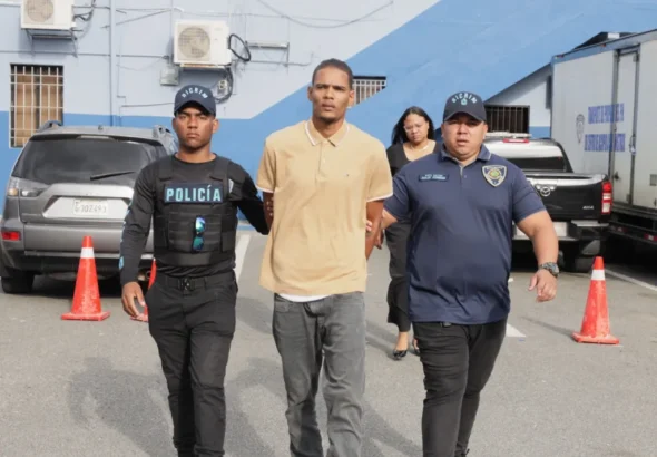 Se entrega 4to implicado en muerte de un hombre en El Almirante