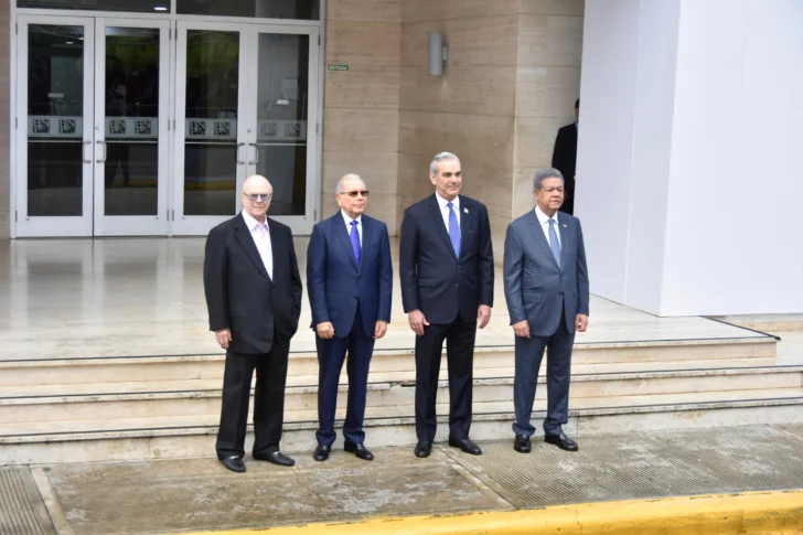 PRM lidera en intención del voto, pero FP lo supera en confianza y en preferencia de gobierno para 2028