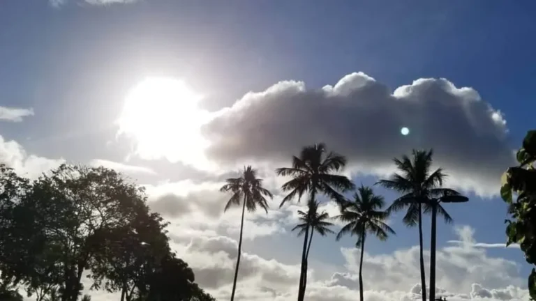 INDOMET: cielo soleado en la mañana y aguaceros con tronadas en la tarde y noche de este viernes