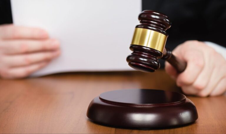 Condenan a 30 años de prisión a dos hombres por la muerte de un vigilante en Los Ríos