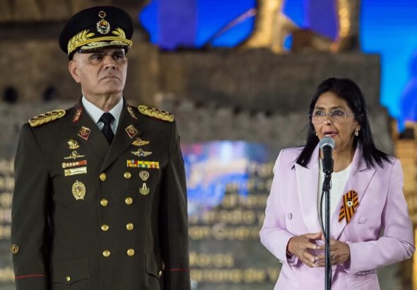Delcy destituye al ministro de Defensa, Vladimir Padrino