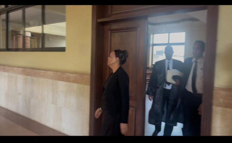 Tribunal absuelve a profesora acusada de pagar asesinato de su esposo en Santiago por falta de pruebas