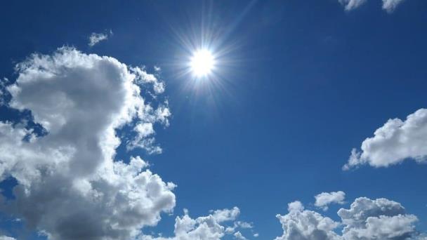 Viernes con condiciones mayormente estables y chubascos aislados en algunas provincias