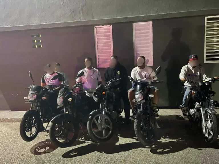 Detienen seis, incluidos tres agentes policiales, con motocicletas robadas en Las Matas de Farfán