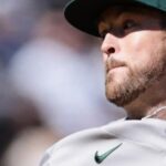 Springs coqueteó con juego sin hits ante Yankees