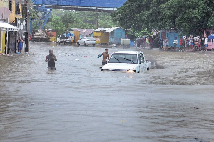 Ingeniero Tejada culpa a todos los gobiernos por las inundaciones en el Gran Santo Domingo