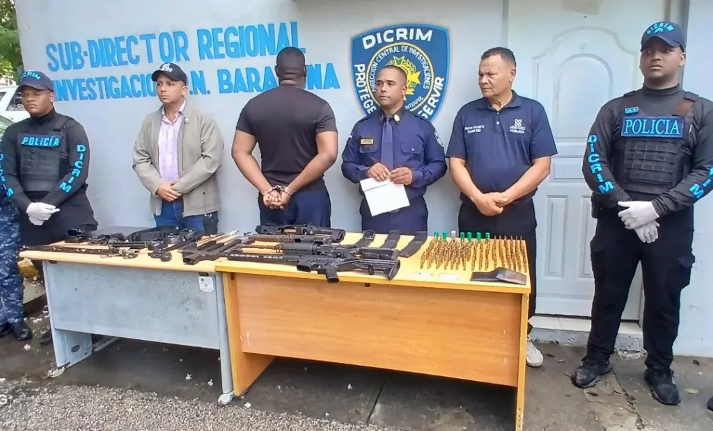 Autoridades desmantelan arsenal ilegal y apresan a un hombre en operativo