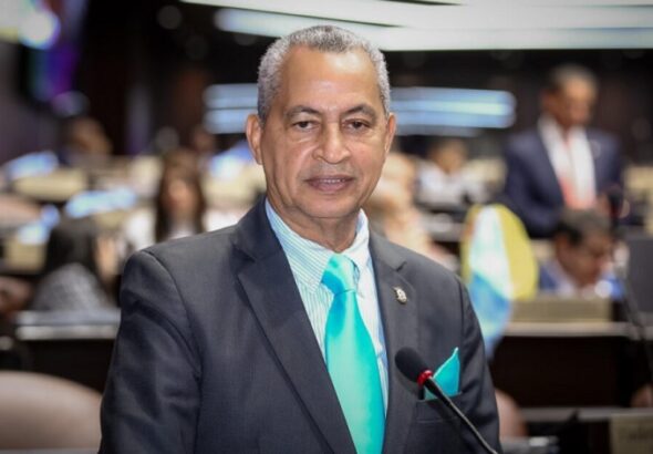 Someten proyecto eliminaría exoneraciones de legisladores