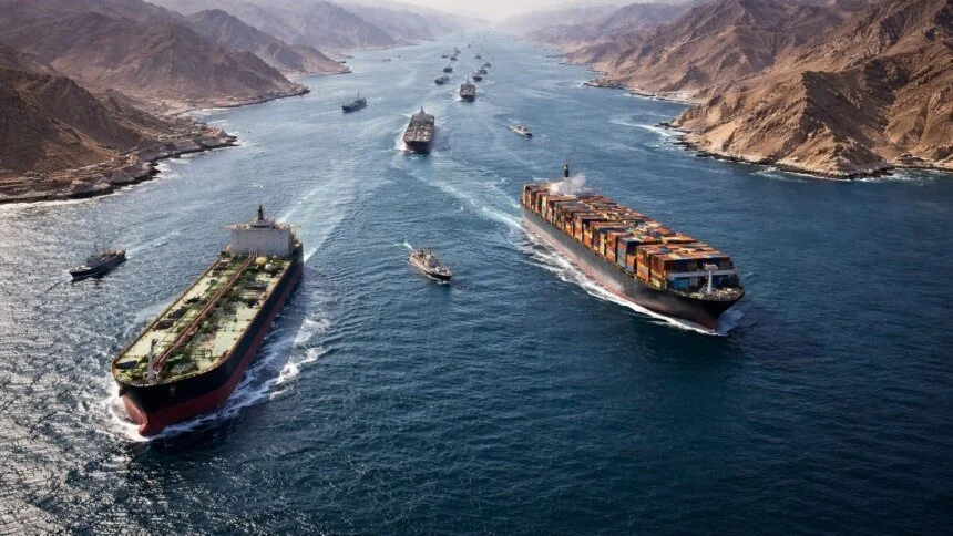 Irán dice que será posible “el paso seguro” por el estrecho de Ormuz durante dos semanas