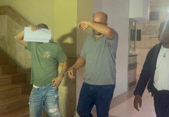 Dictan tres meses de prisión preventiva contra acusados de millonario robo en joyería de Santiago