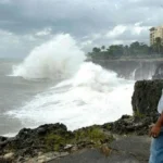 Vaguada continuará provocando aguaceros, tormentas eléctricas y oleaje peligroso, informa Indomet