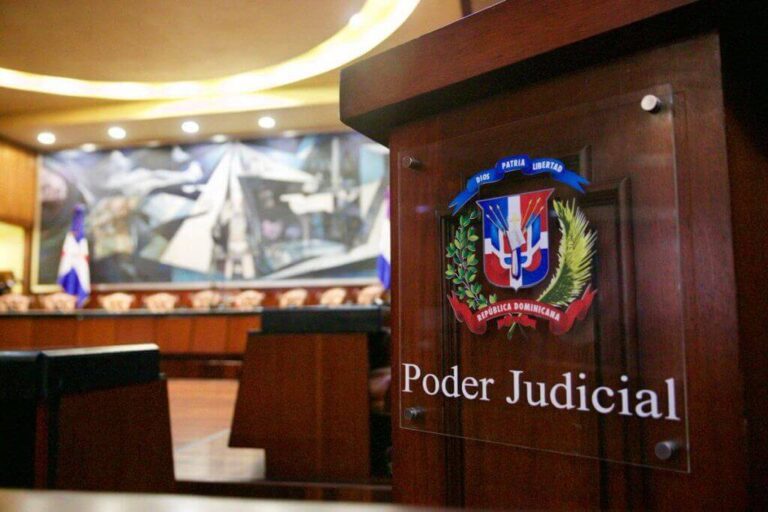 Jueces paralizan actividades por reivindicaciones salariales y laborales