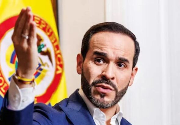 Partidos de oposición unen fuerzas para apoyar candidatura de Abelardo de Espriella en la segunda vuelta en Colombia