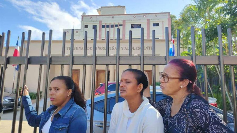 Condenan a cuatro años de prisión a adolescente por muerte de estudiante en Santiago