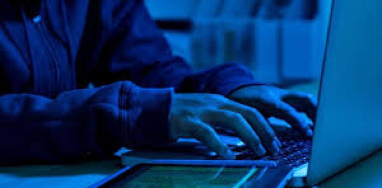 Un hombre pierde 25 millones de euros en una sofisticada estafa por internet