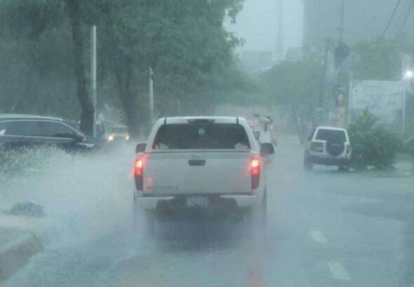 Vaguada y onda tropical provocarán aguaceros y tormentas eléctricas este sábado