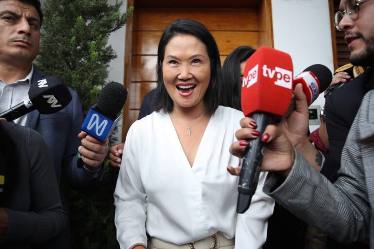PERU: Fujimori vuelve a estar por delante de Roberto Sánchez