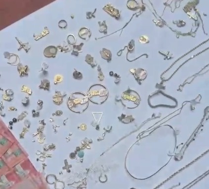 Recuperan 750 gramos de prendas y RD$320,000 robados de joyería en Capotillo