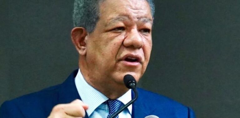 Leonel sugiere retirar propuesta fiscal del Congreso