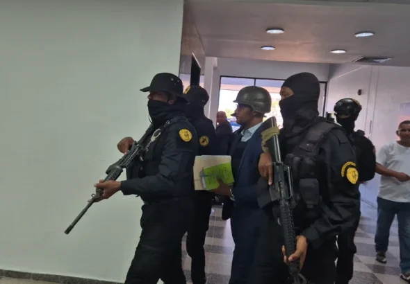 Aplazada hasta septiembre revisión de prisión preventiva contra fiscal acusado de recibir soborno