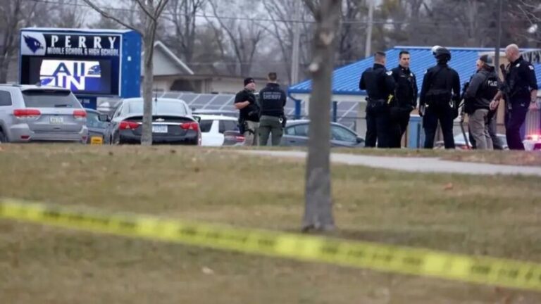 Un tiroteo en Iowa (EE.UU.) deja seis personas muertas además del atacante