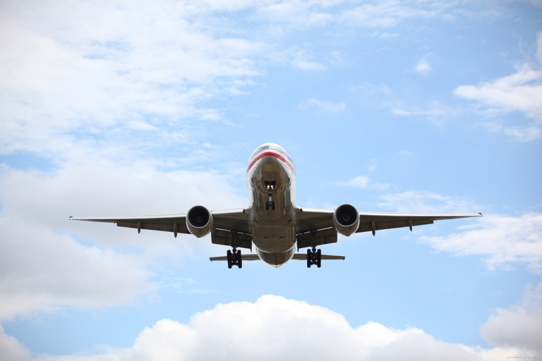 Este lunes se espera vuelo humanitario con 90 dominicanos desde Venezuela