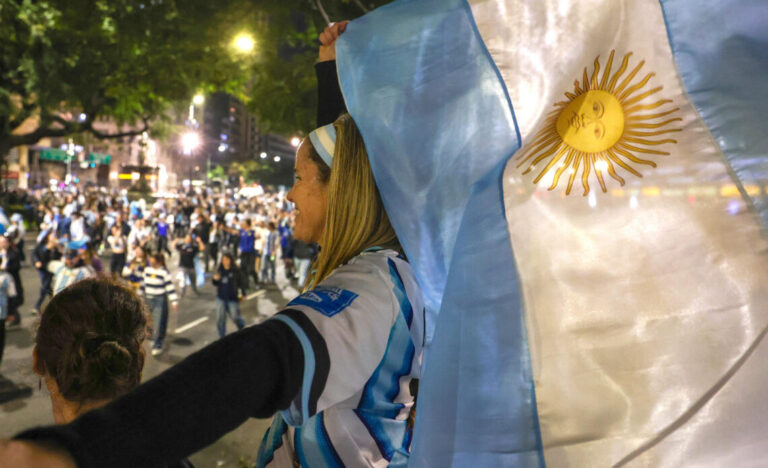 Festejos por victoria Argentina ante Inglaterra resultó con incidentes, heridos y detenidos