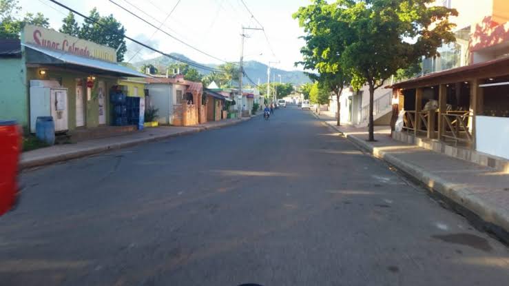 Huelga 48 horas paraliza las actividades de Licey al Medio