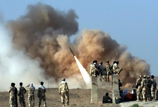 Irán extiende ataques a bases militares de los Estados Unidos