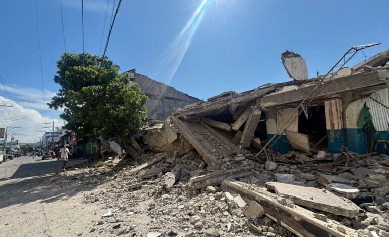 Cifra de muertos por terremotos en Venezuela alcanza 5,208