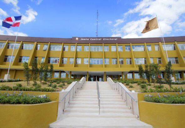 JCE dispone renovación de cédula sin importar mes de nacimiento en municipios con menos de 75 mil habitantes
