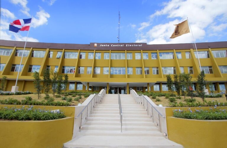 JCE dispone renovación de cédula sin importar mes de nacimiento en municipios con menos de 75 mil habitantes