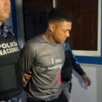 Se entrega sospechoso de muerte de menor encontrada en terreno baldío en Santiago