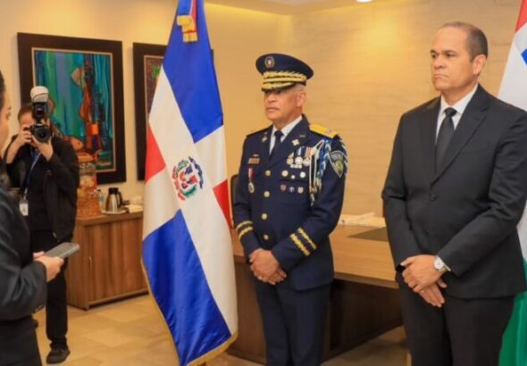 Las luchas internas se llevan a Cruz Cruz y golpean reforma policial