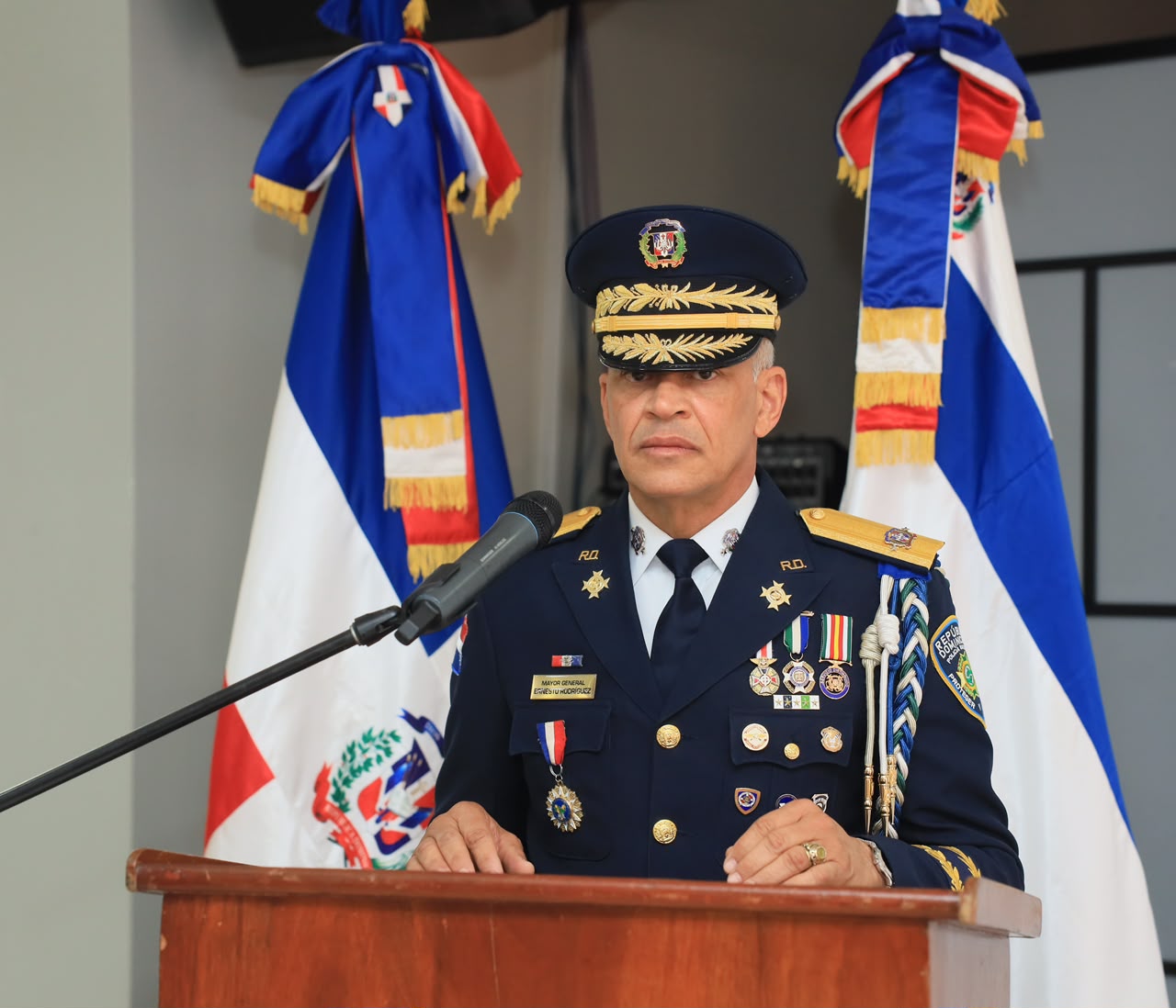 Director general de la Policía Nacional fortalece su estructura operativa con cambios