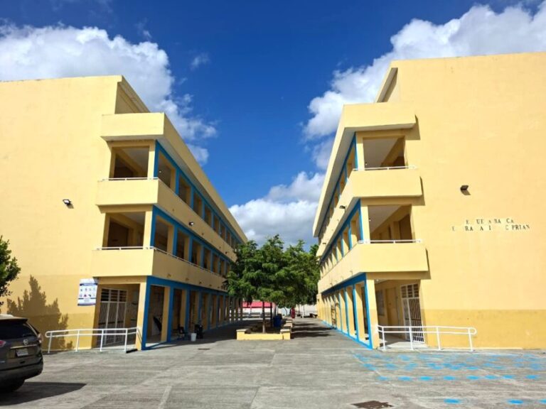 Infraestructura Escolar entrega nuevas aulas y obras en San Cristóbal para el año lectivo 2026-2027