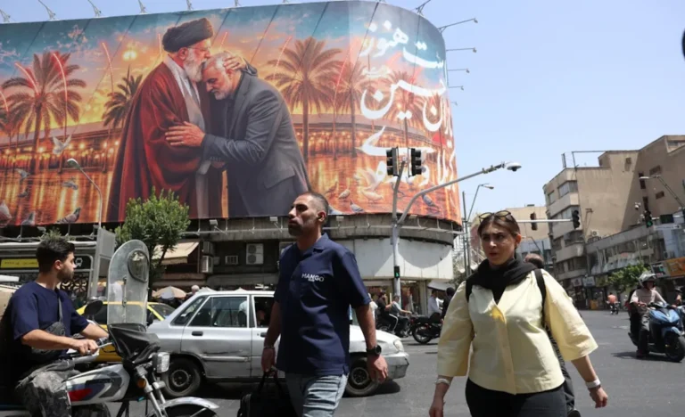 Irán advierte que pasará de la defensa a la ofensiva y promete “sorpresas”