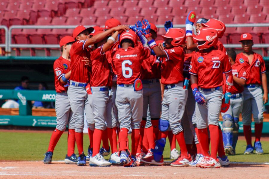 Dominicana vence 11-1 a México Rojo y termina invicta en la Serie del Caribe Kids