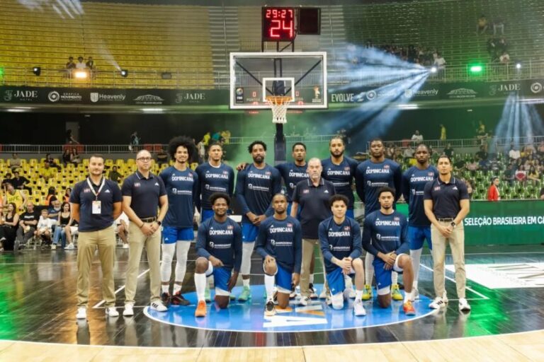 Montero y Feliz guían a República Dominicana al triunfo sobre Brasil y le quitan el invicto en ruta FIBA