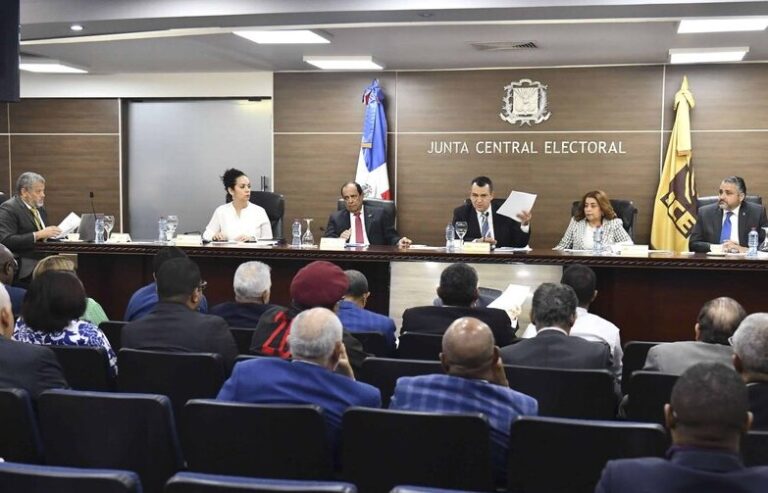 JCE abre proceso contra una empresa por difundir encuestas