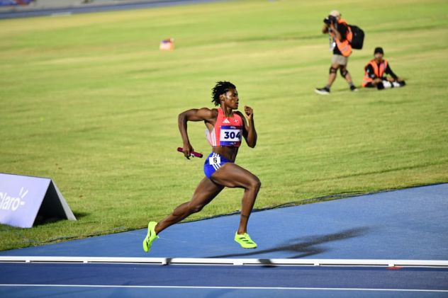 Medllista olímpica Marileidy Paulino conquista oro en JCC