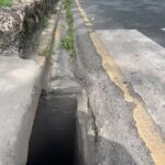 Alcantarillas sin tapas ponen en riego la vida de transeúntes en la avenida España
