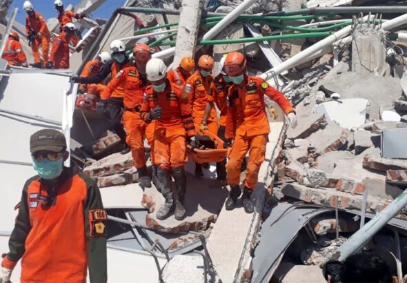 INDONESIA: Terremoto deja al menos 38 muertos, otros daños