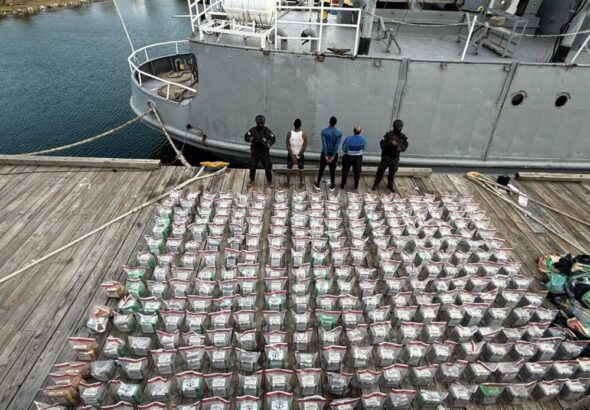 Incautan 1.3 toneladas de cocaína en Peravia; tres detenidos