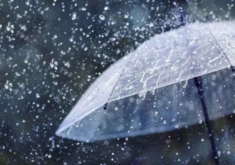 Onda tropical seguirá provocando aguaceros y tormentas eléctricas este martes, según Indomet